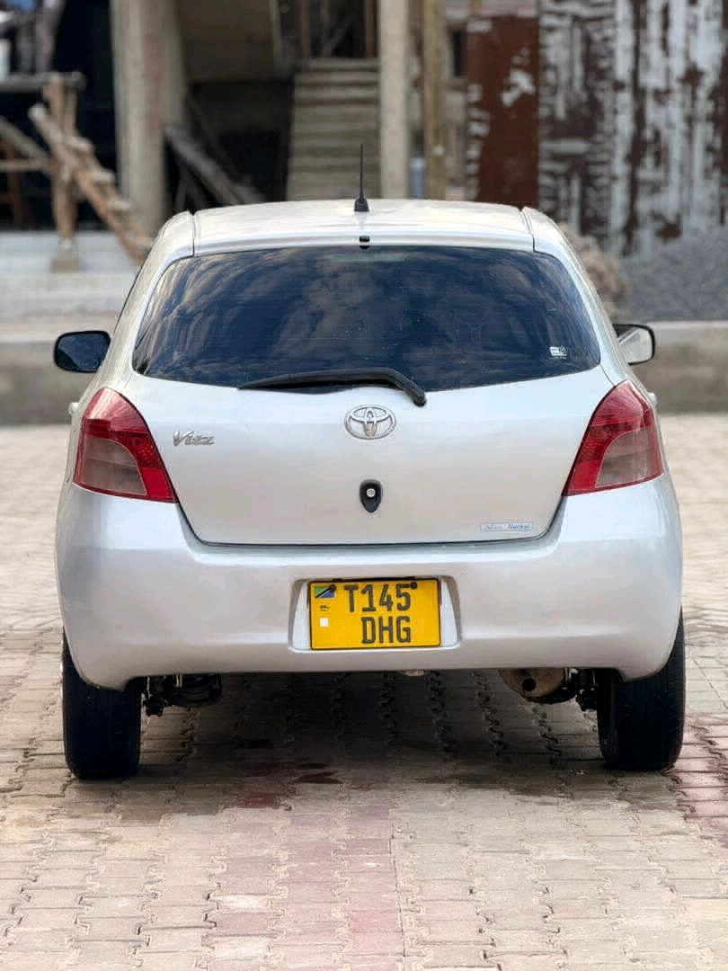 Toyota Vitz New Model DHG thumbnail 2