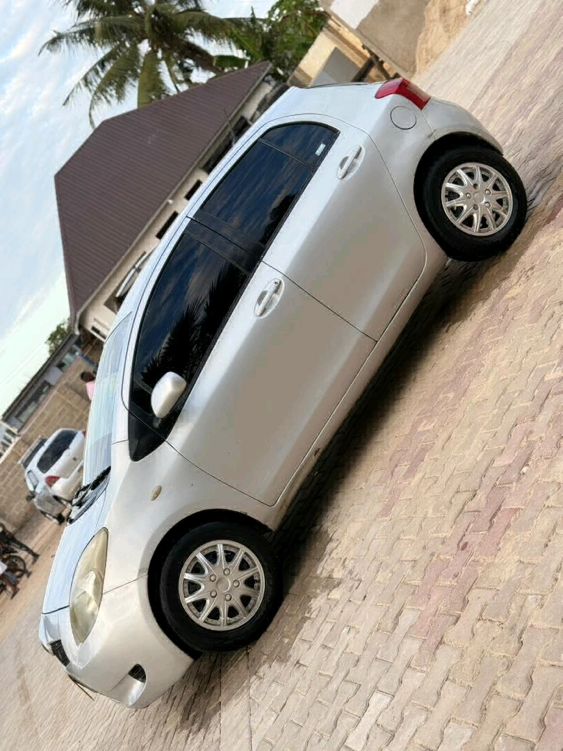 Toyota Vitz New Model DHG thumbnail 3