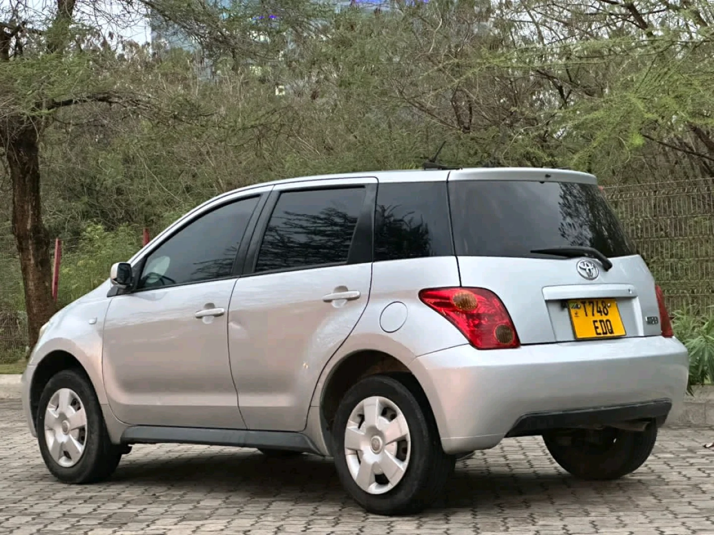 Toyota Ist 2004 (EDQ) - Exchange Allowed thumbnail 2