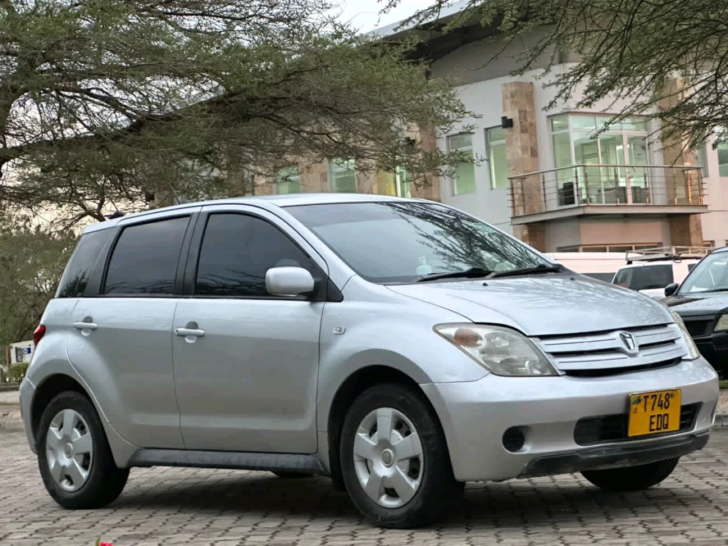 Toyota Ist 2004 (EDQ) - Exchange Allowed thumbnail 3