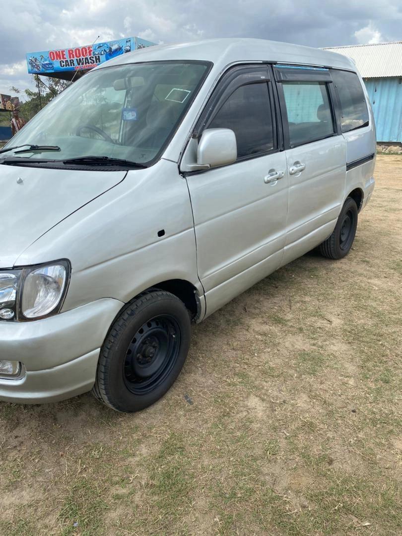 Toyota Noah SR40 Van - Full Documents, AC Working thumbnail 5