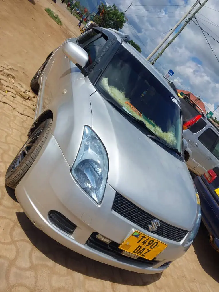 Suzuki Swift Silver