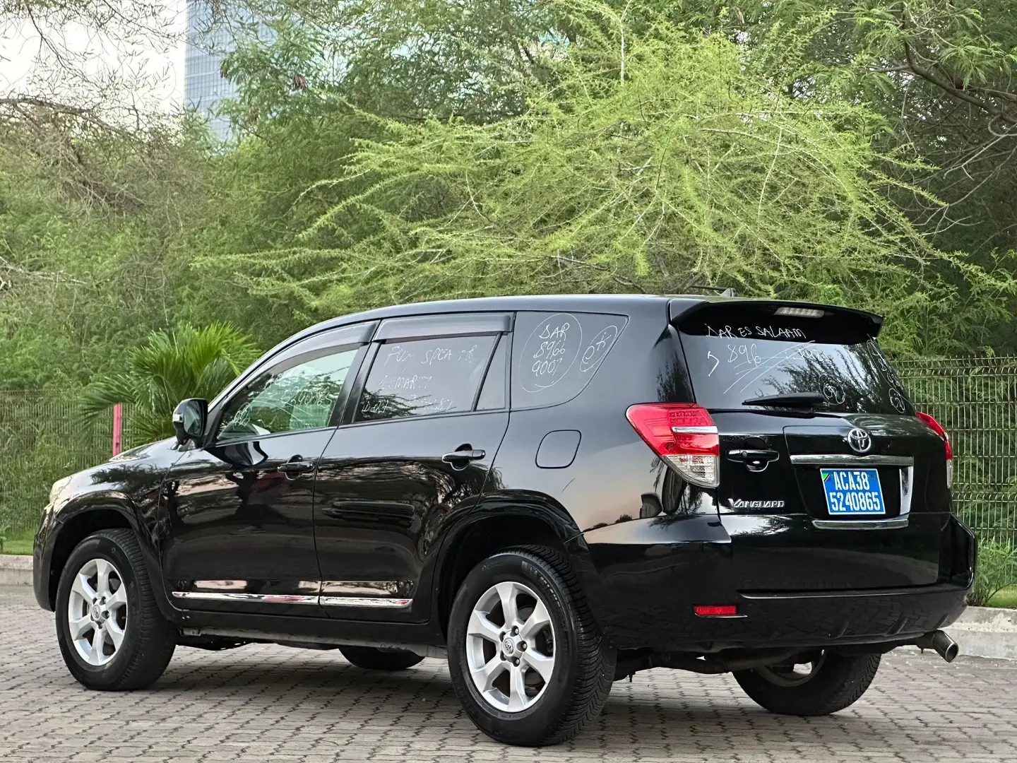 Toyota Vanguard 2012 thumbnail 4