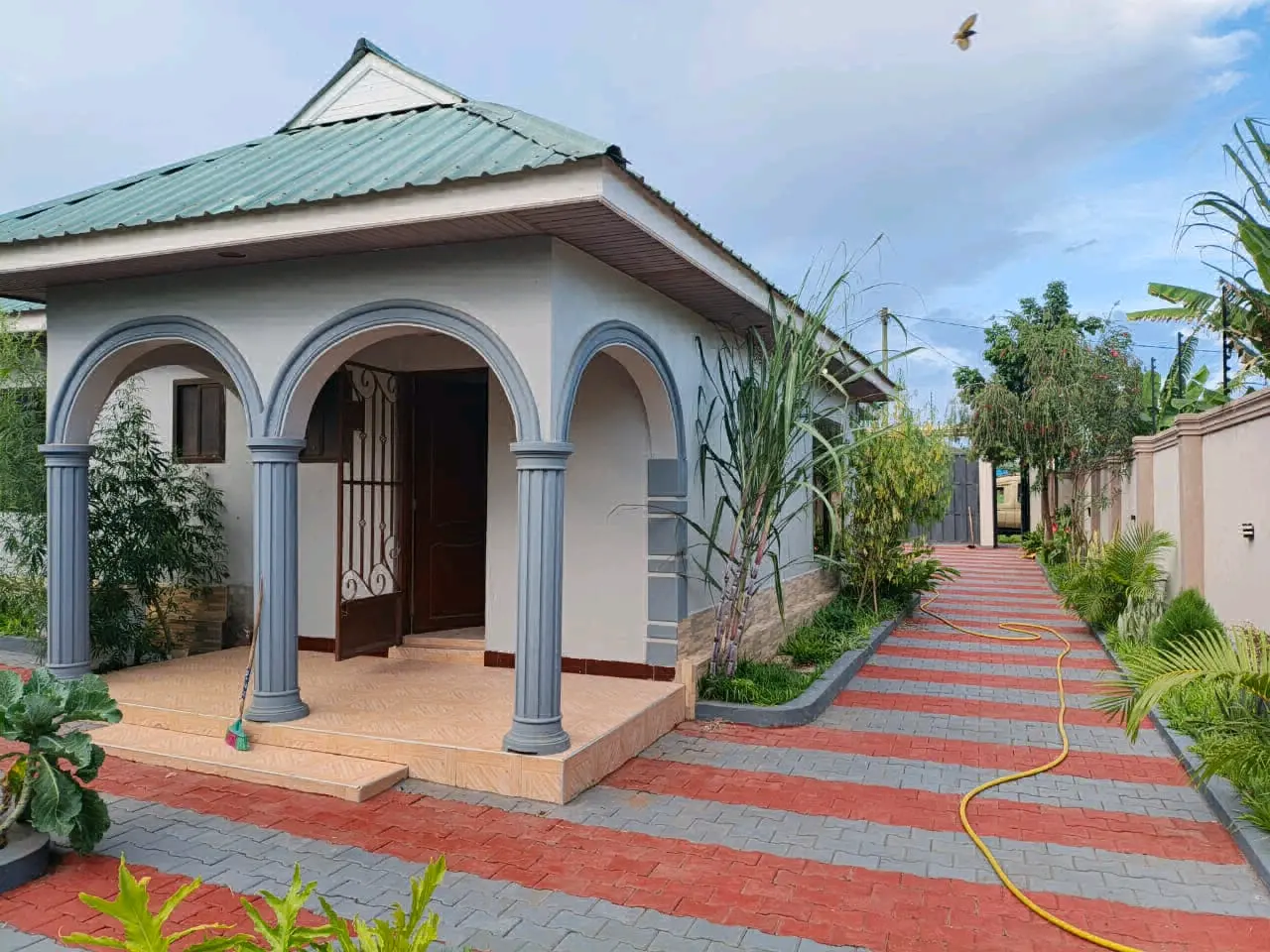 3-Bedroom House for Sale in Moshono, Arusha thumbnail 4
