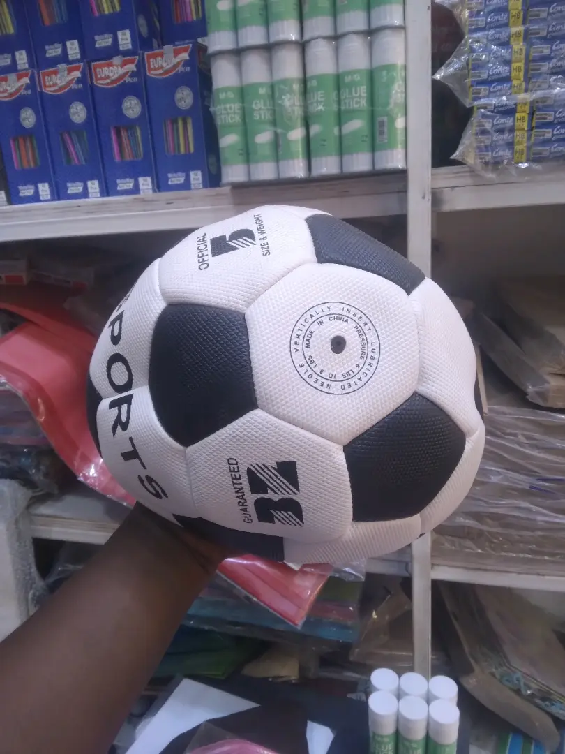 Mipira ya Soka (Size 5) kwa Ajili ya Academy na Vifaa vya Ofisi/Shule