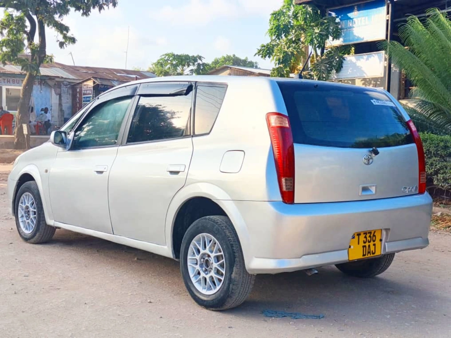 Silver Toyota Opa Car 1790cc thumbnail 5