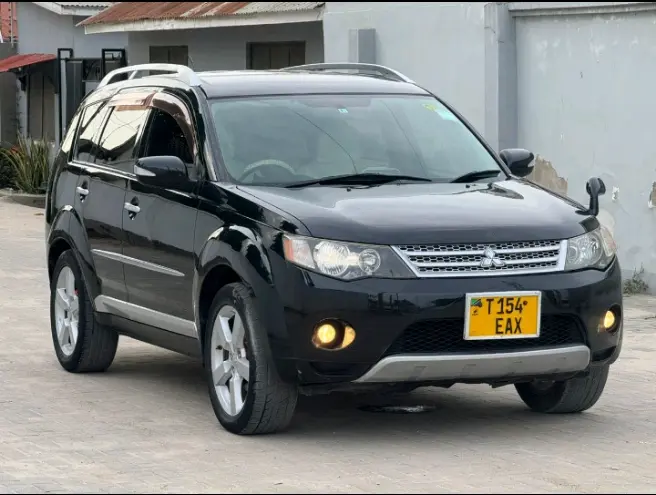 2008 Mitsubishi Outlander EAX, 7 Seater thumbnail 4