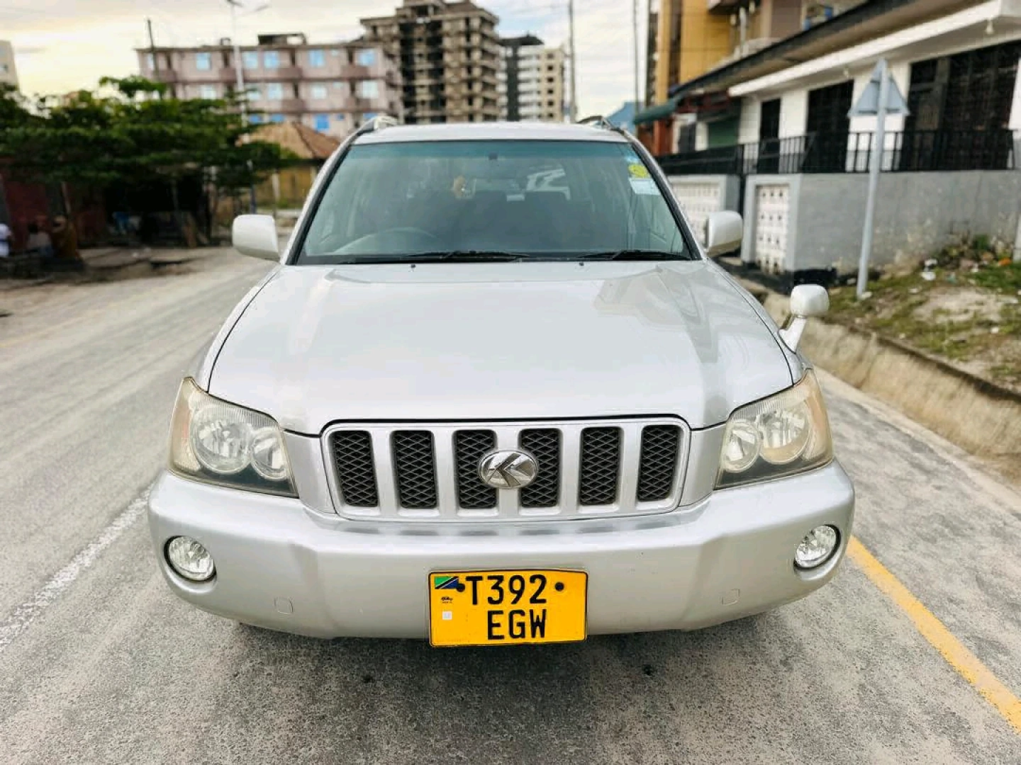 Toyota Kluger 2002 Silver for Sale