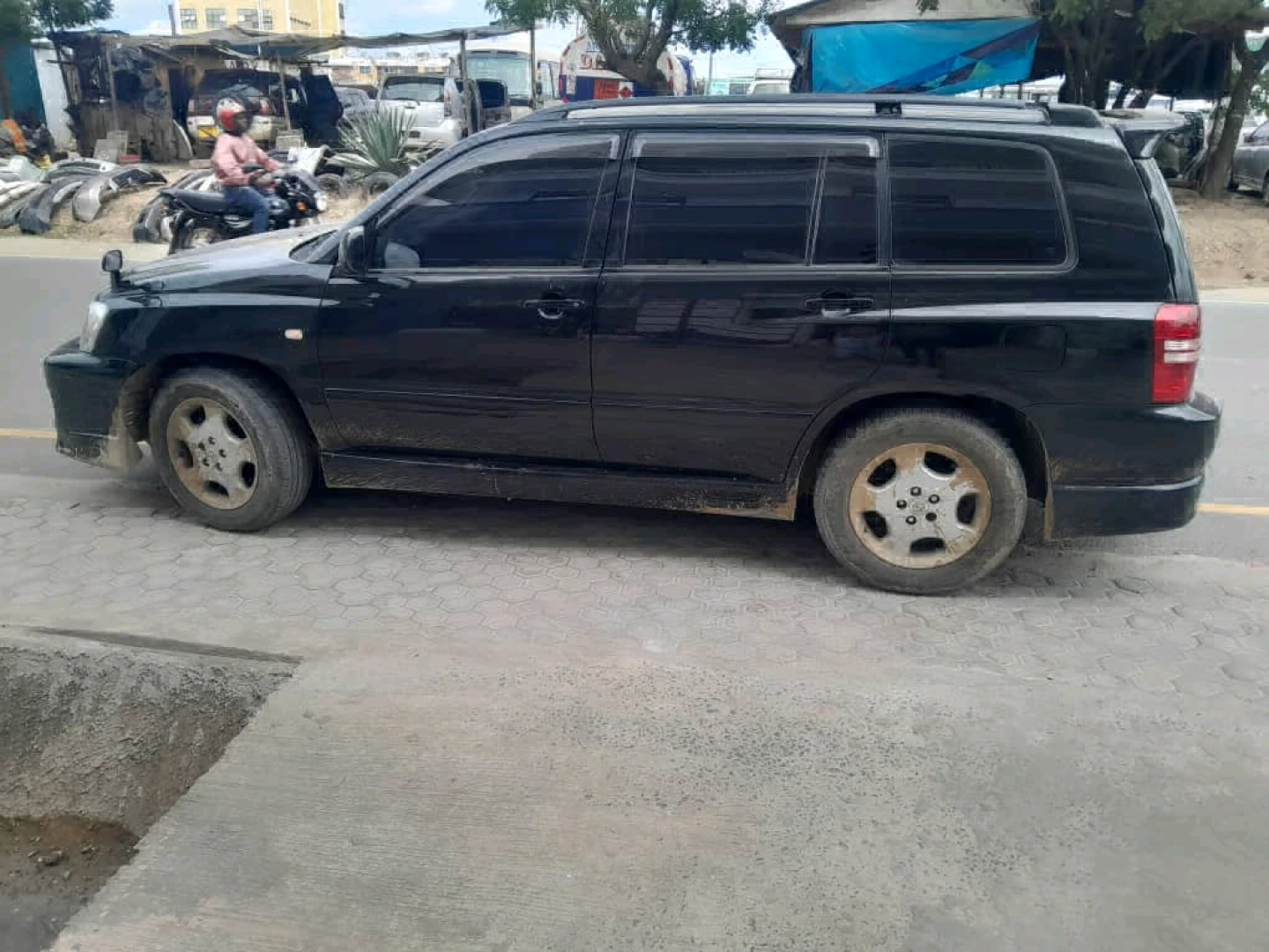 Toyota Kluger EHR 2002 Inauzwa thumbnail 5