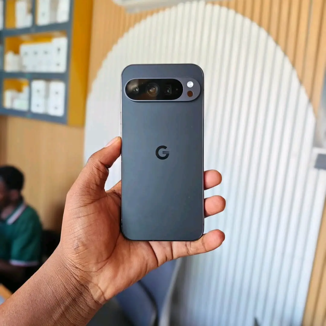 Used Google Pixel 9 Pro XL 1TB thumbnail 3