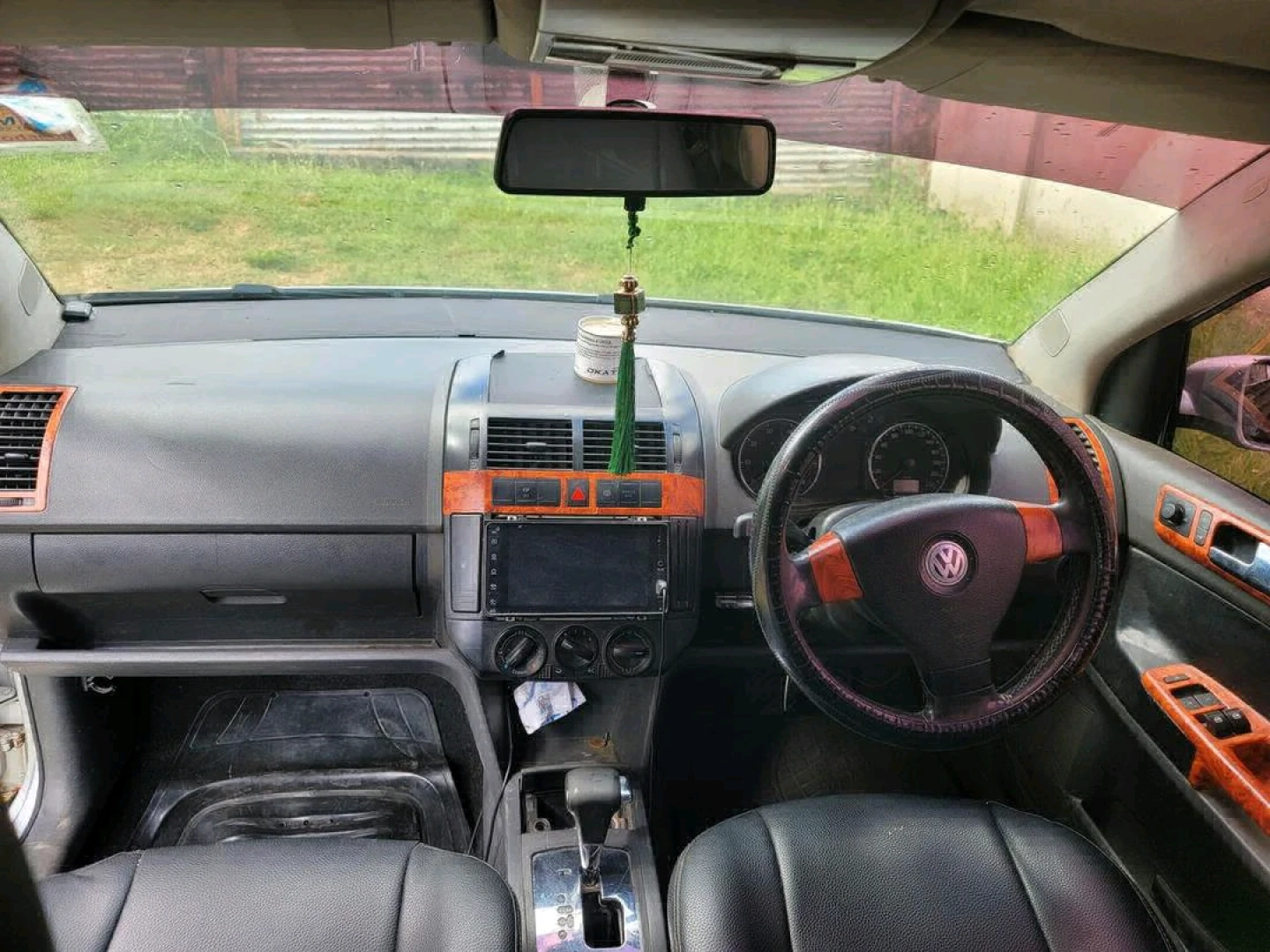 Volkswagen Polo Sedan 1590 Cc thumbnail 6