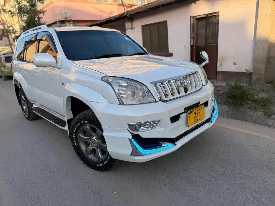 Toyota Land Cruiser Prado TX 120 (2007) thumbnail 2