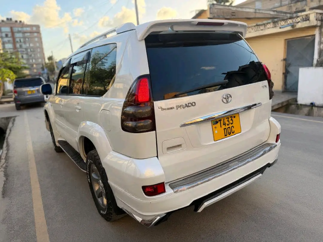 Toyota Land Cruiser Prado TX 120 (2007) thumbnail 4