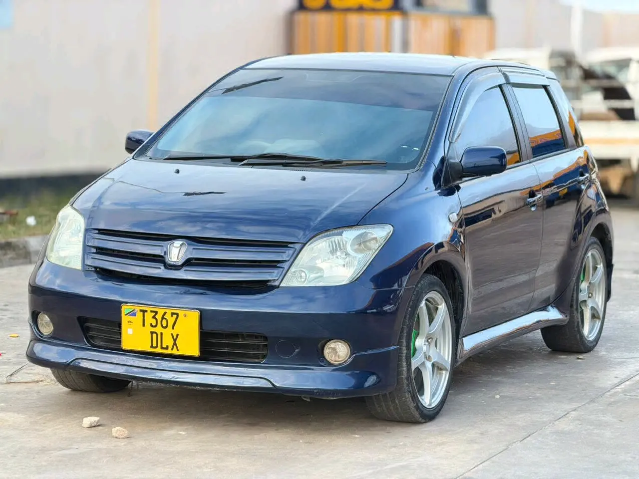 Toyota IST Million 1290cc (Dark Blue) thumbnail 3