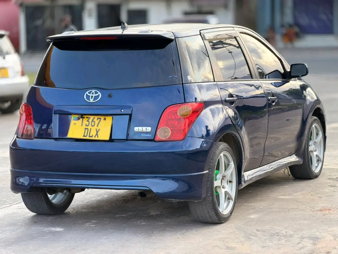 Toyota IST Million 1290cc (Dark Blue) thumbnail 5