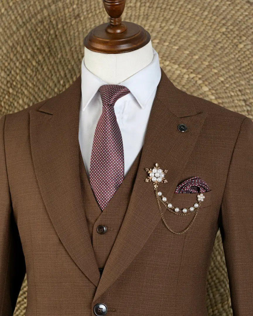 Brown Three-Piece Heavy Cotton Suit thumbnail 2