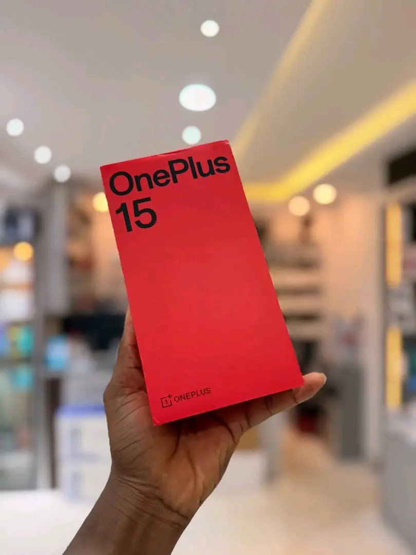 OnePlus 15 Mobile Phone 1TB/16GB thumbnail 2