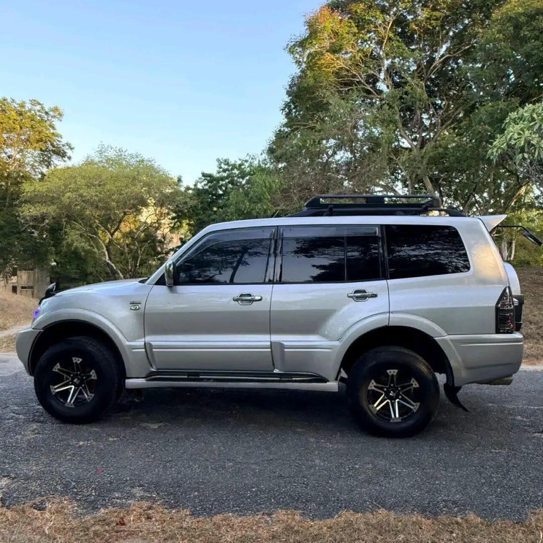 2004 Mitsubishi Pajero GDI ECL, Silver thumbnail 8