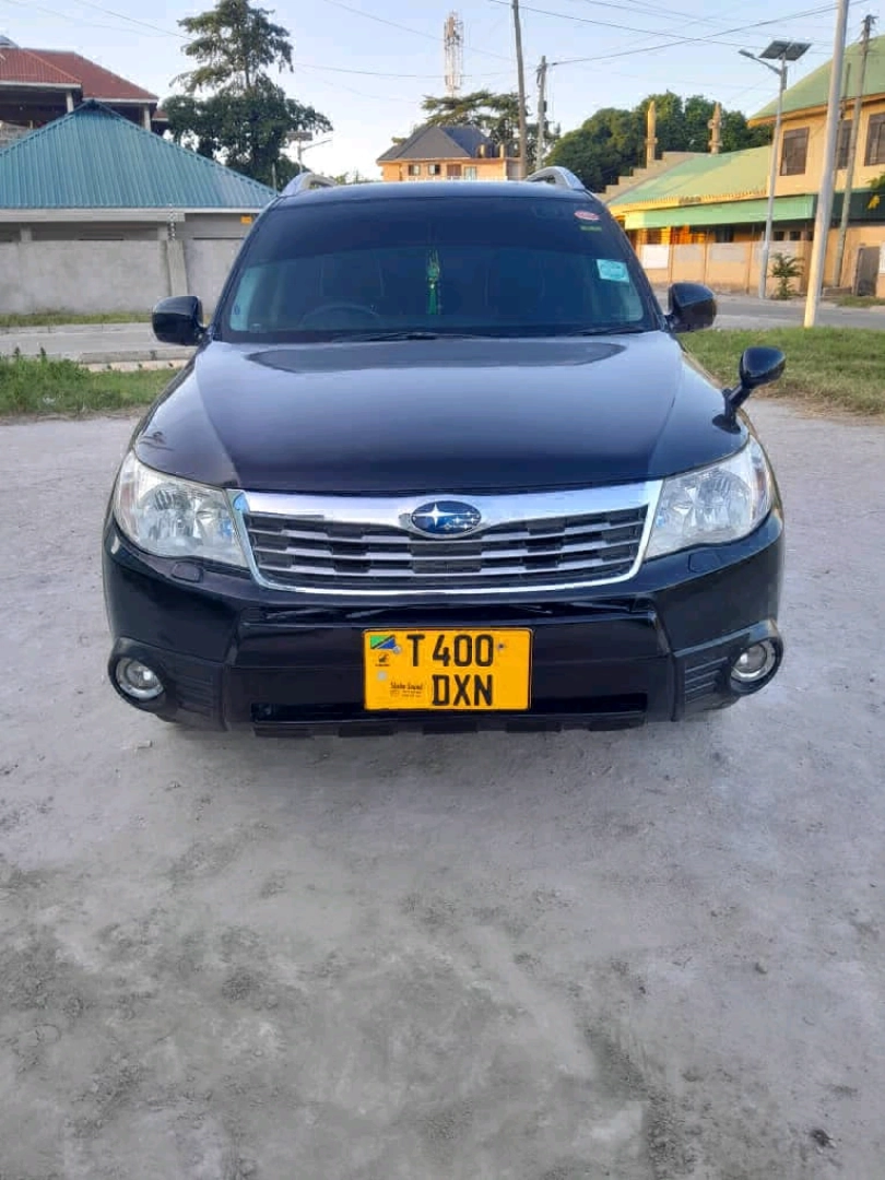Black Subaru Forester 2010 Automatic SUV