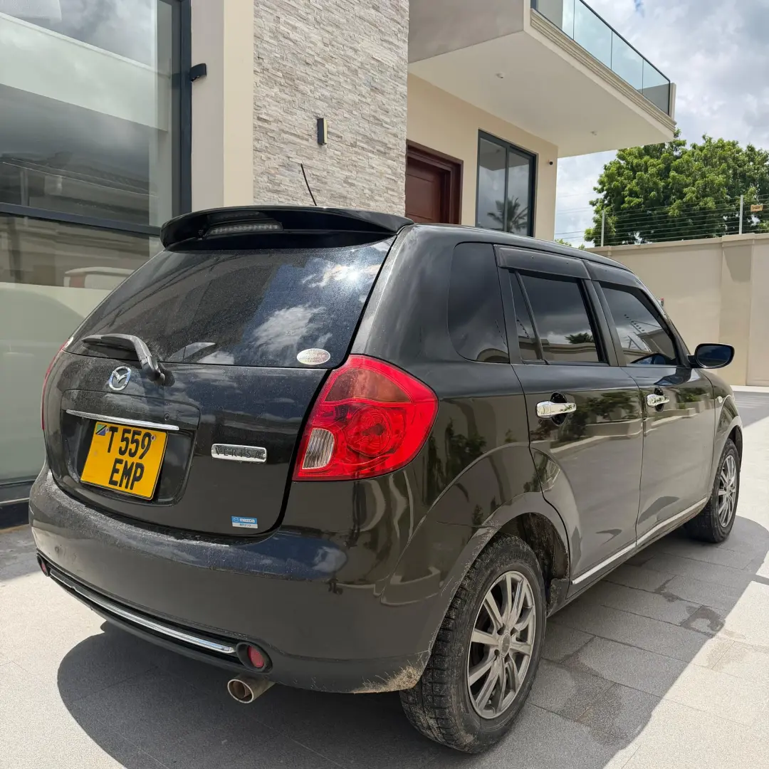 2013 Mazda Verisa - Black thumbnail 2