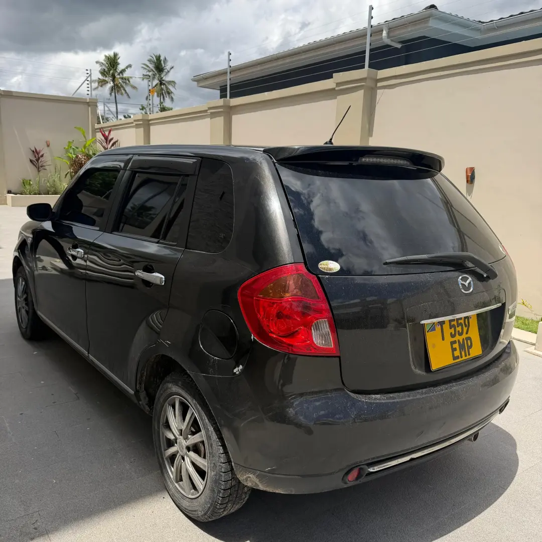 2013 Mazda Verisa - Black thumbnail 3