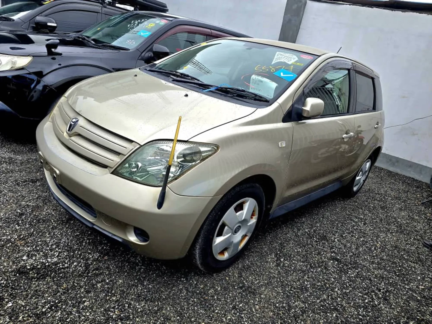 Toyota IST 2004 Automatic (1298cc)