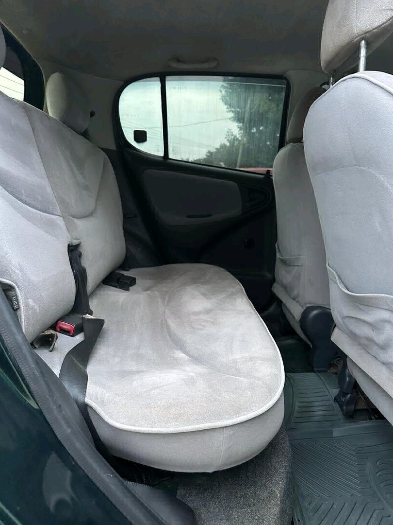 Toyota Vitz Clavia 2001 for Sale thumbnail 7