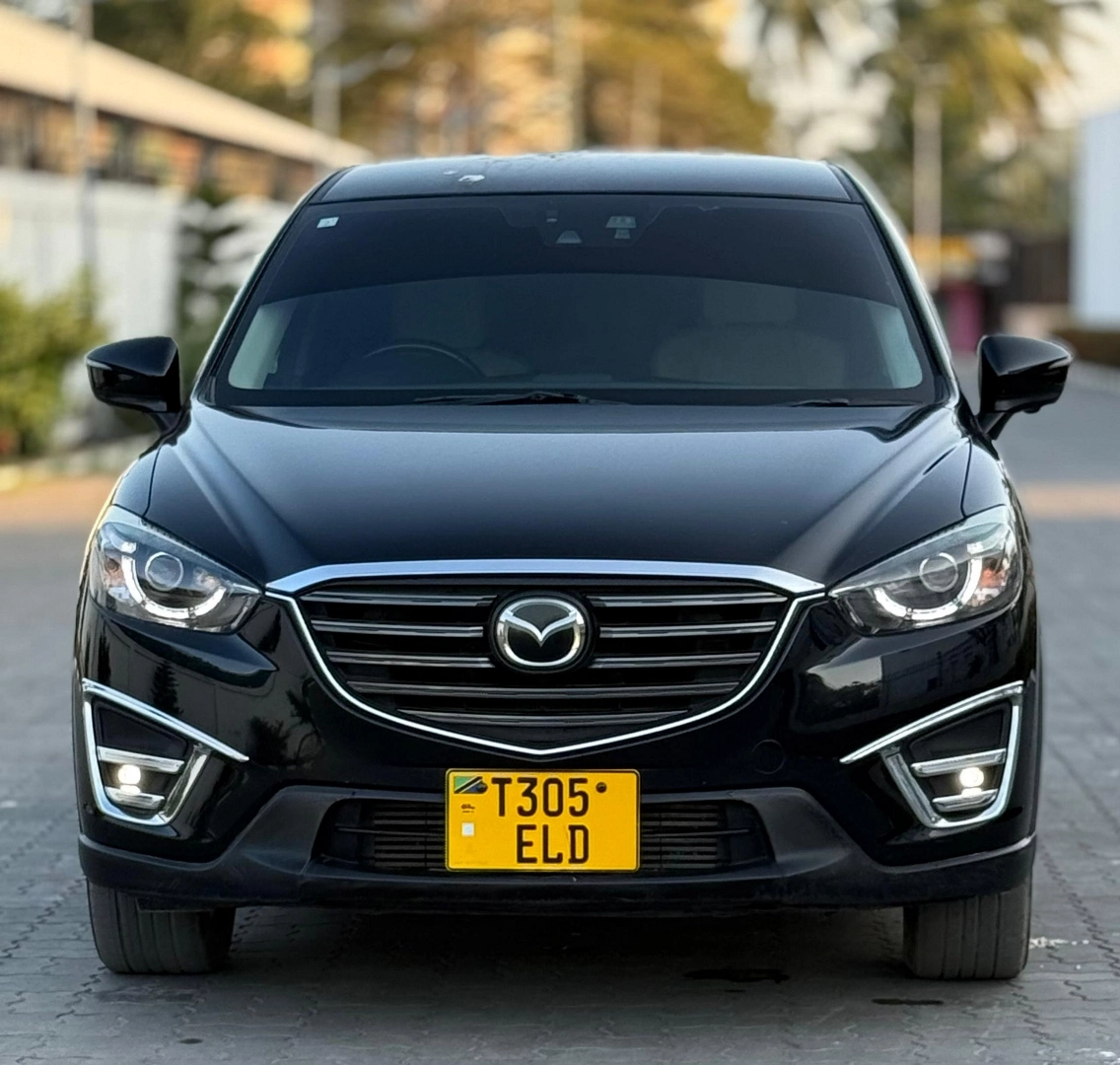 Black Mazda CX-5 SUV 2015 (2190cc) thumbnail 5