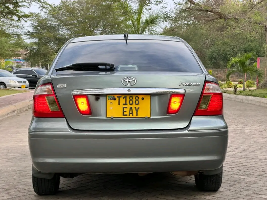 Toyota Premio X 2005 Gray thumbnail 2