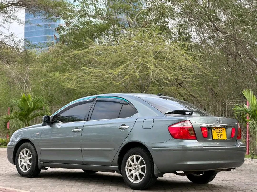 Toyota Premio X 2005 Gray thumbnail 4