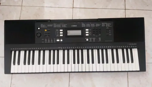 Yamaha PSR-E343 Keyboard