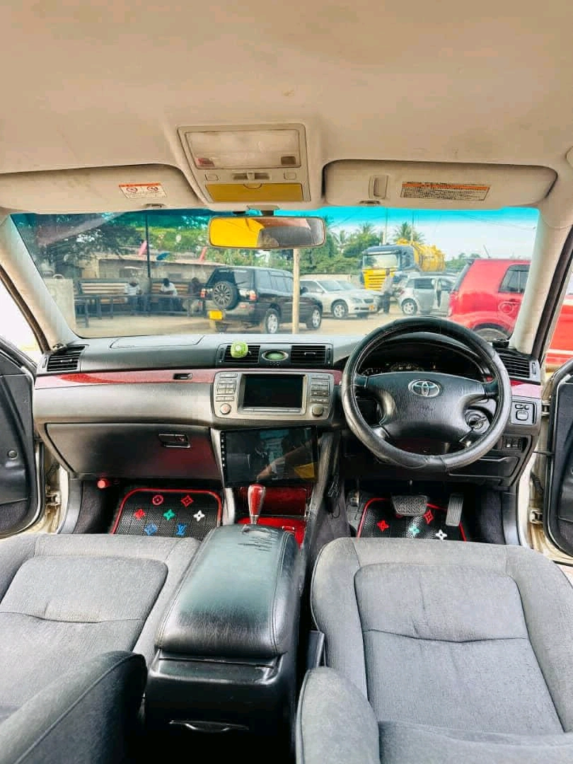 Toyota Brevis Sedan (Reg No. DDL) thumbnail 8