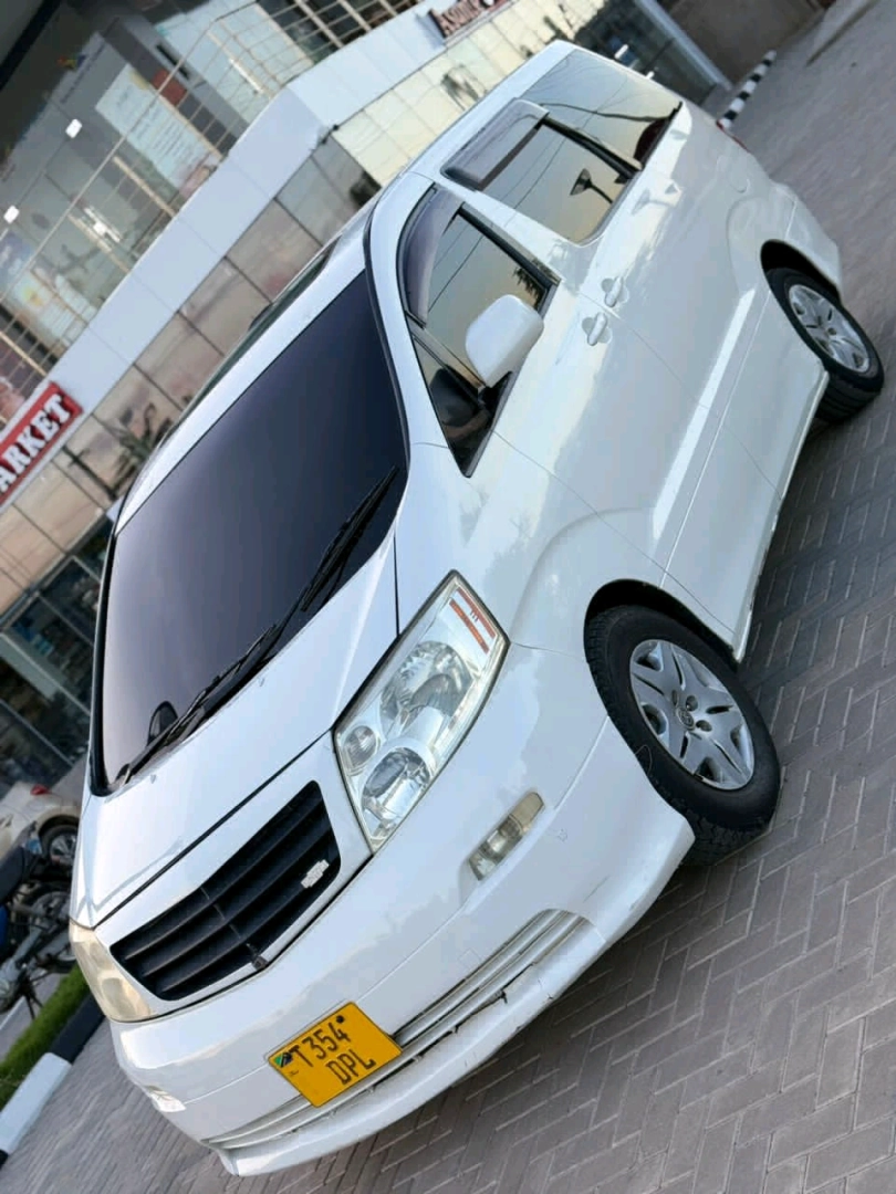 Toyota Alphard Van 2360cc Automatic Door thumbnail 3