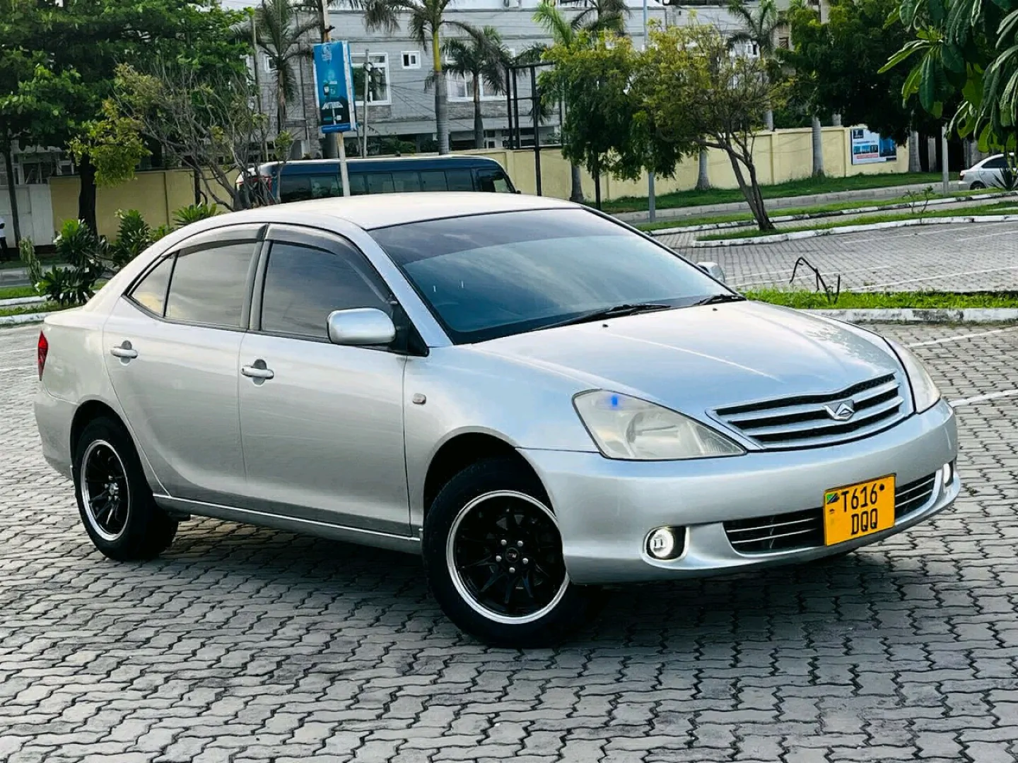 Toyota Allion DQQ 2003 Silver 1.5L thumbnail 3
