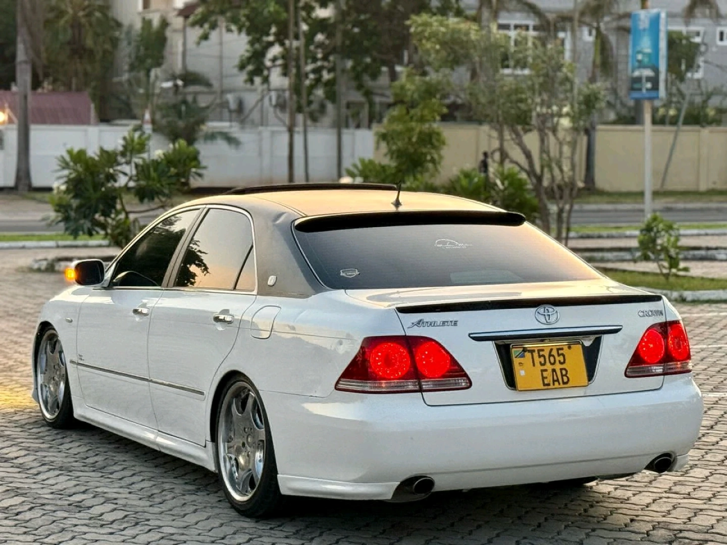 Toyota Crown Athlete 2005 Full Option EAB