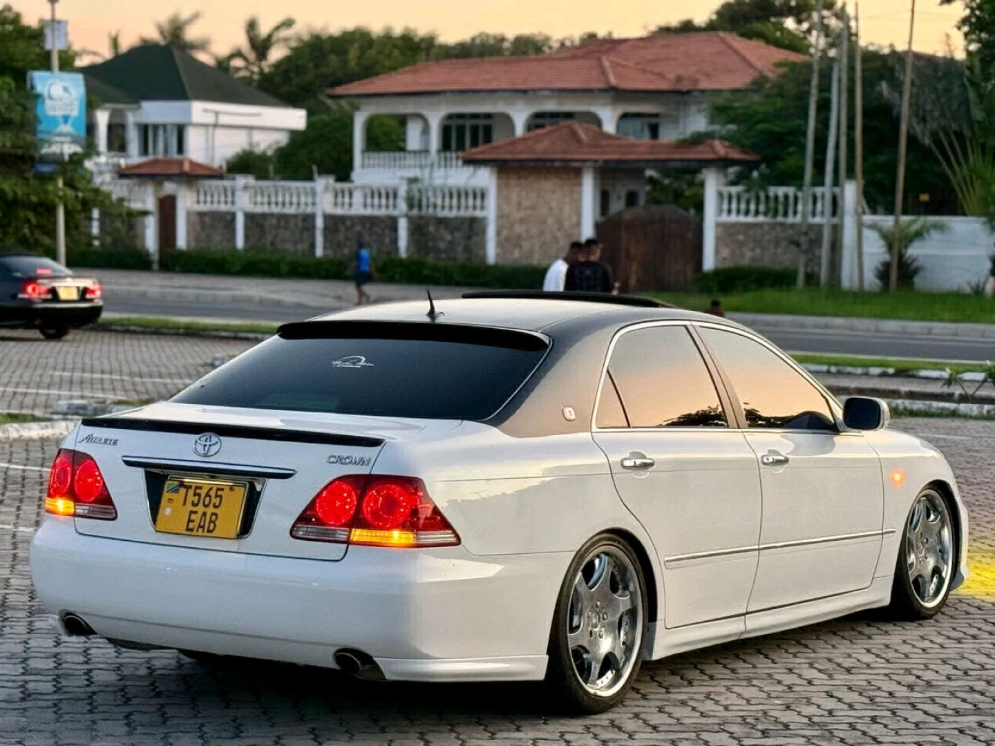 Toyota Crown Athlete 2005 Full Option EAB thumbnail 2