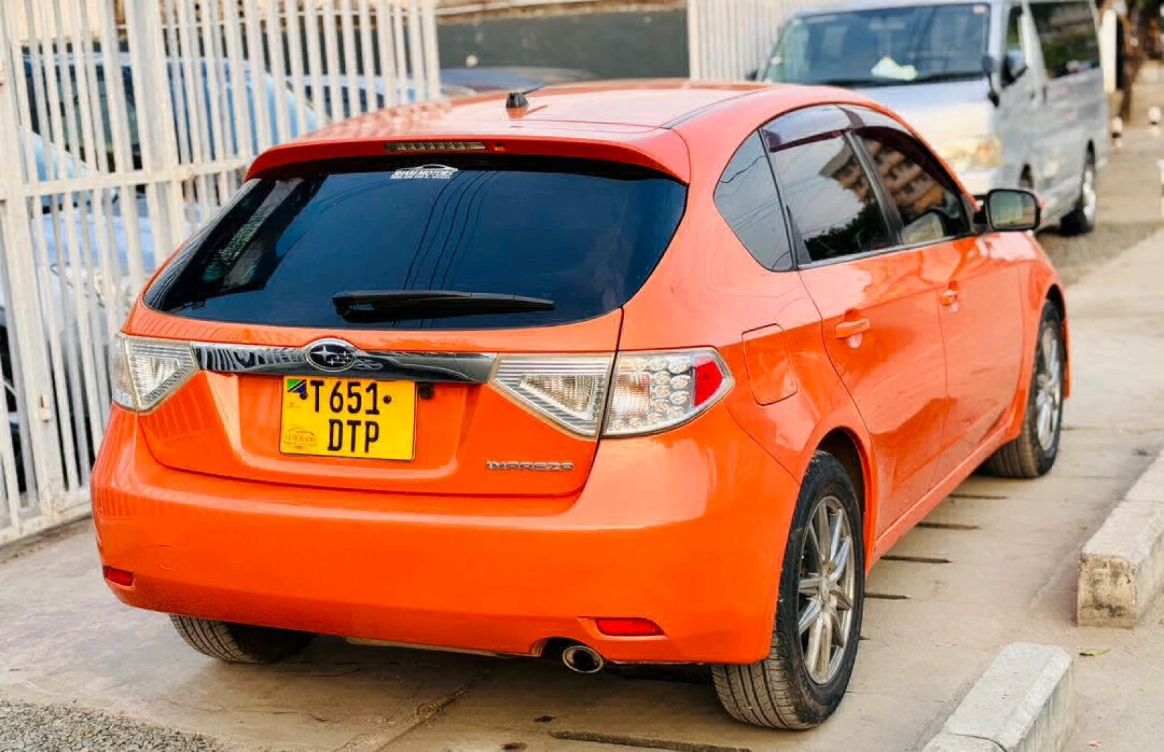 Subaru Impreza 2011 Orange Sedan thumbnail 3
