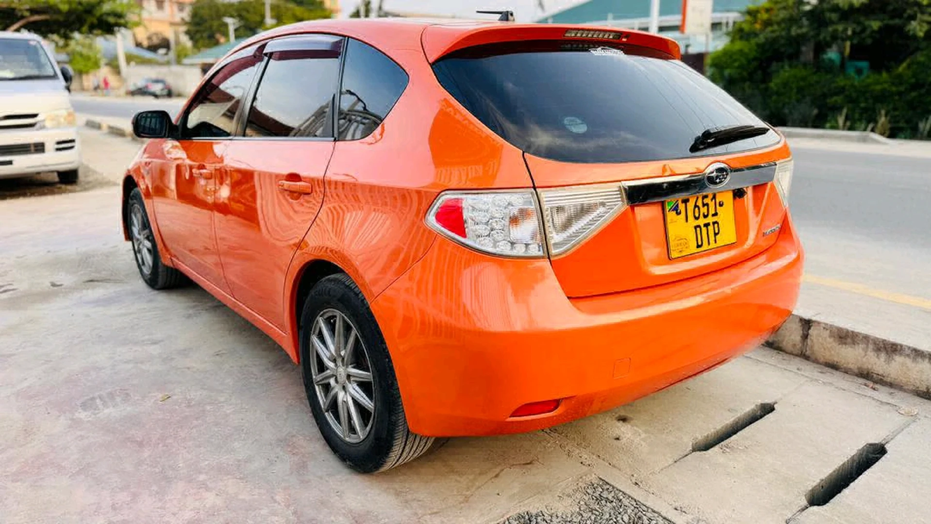 Subaru Impreza 2011 Orange Sedan thumbnail 4