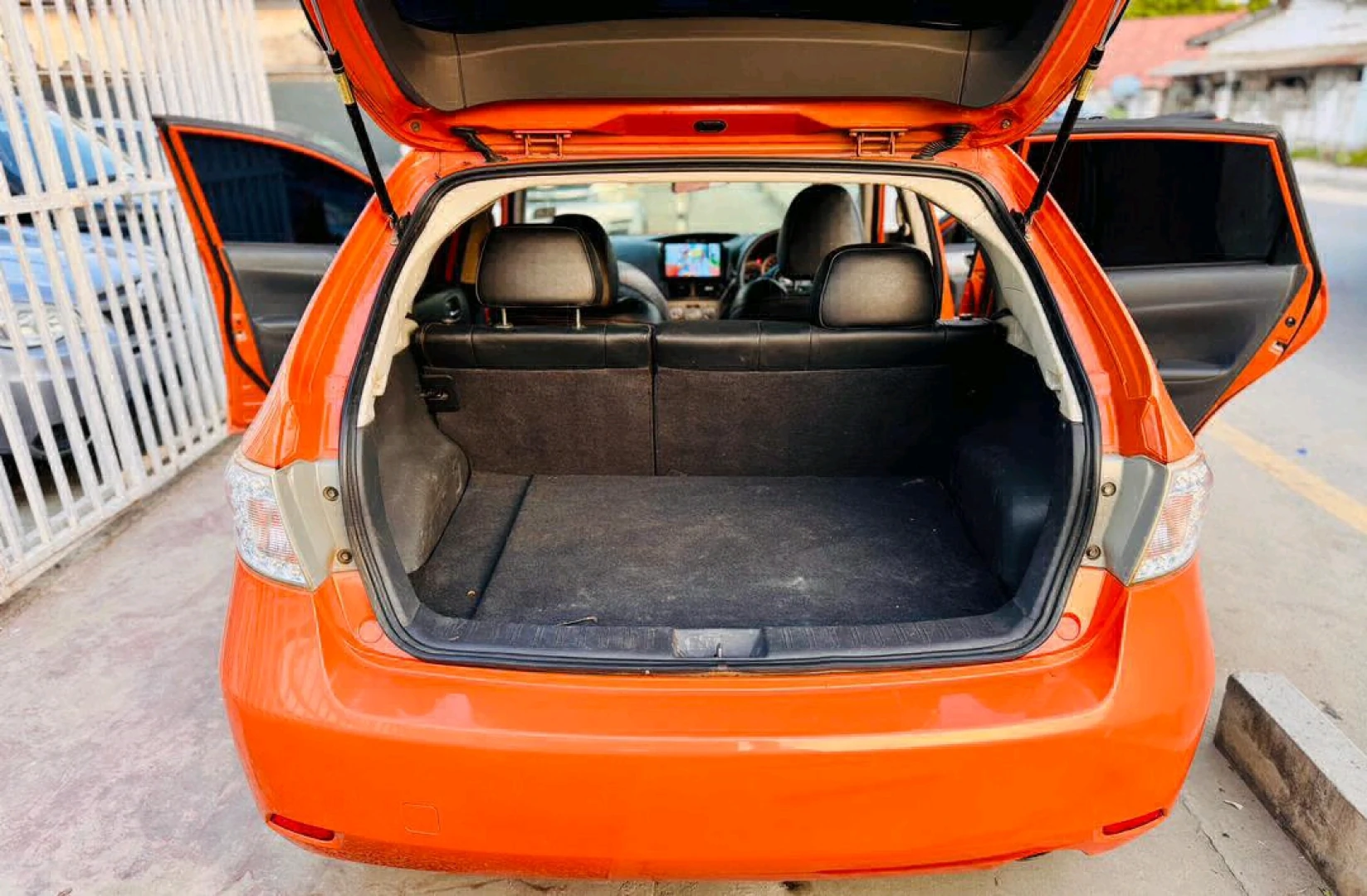 Subaru Impreza 2011 Orange Sedan thumbnail 6