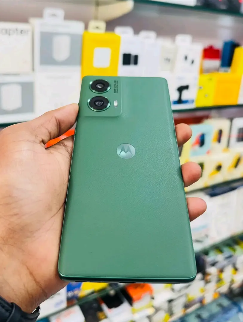 Motorola G96 Smartphone (Green, Used) thumbnail 4