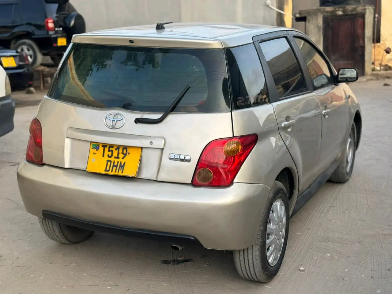 Toyota Ist Hatchback kwa Mauzo thumbnail 2