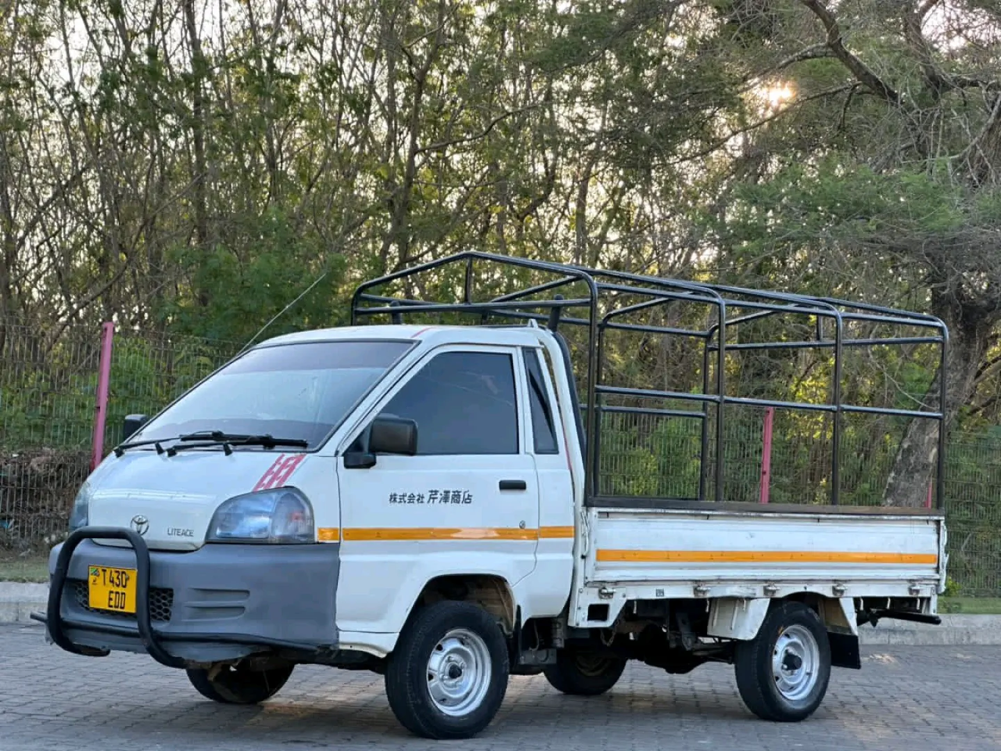 Toyota Town Lite Ace Van for Sale thumbnail 2