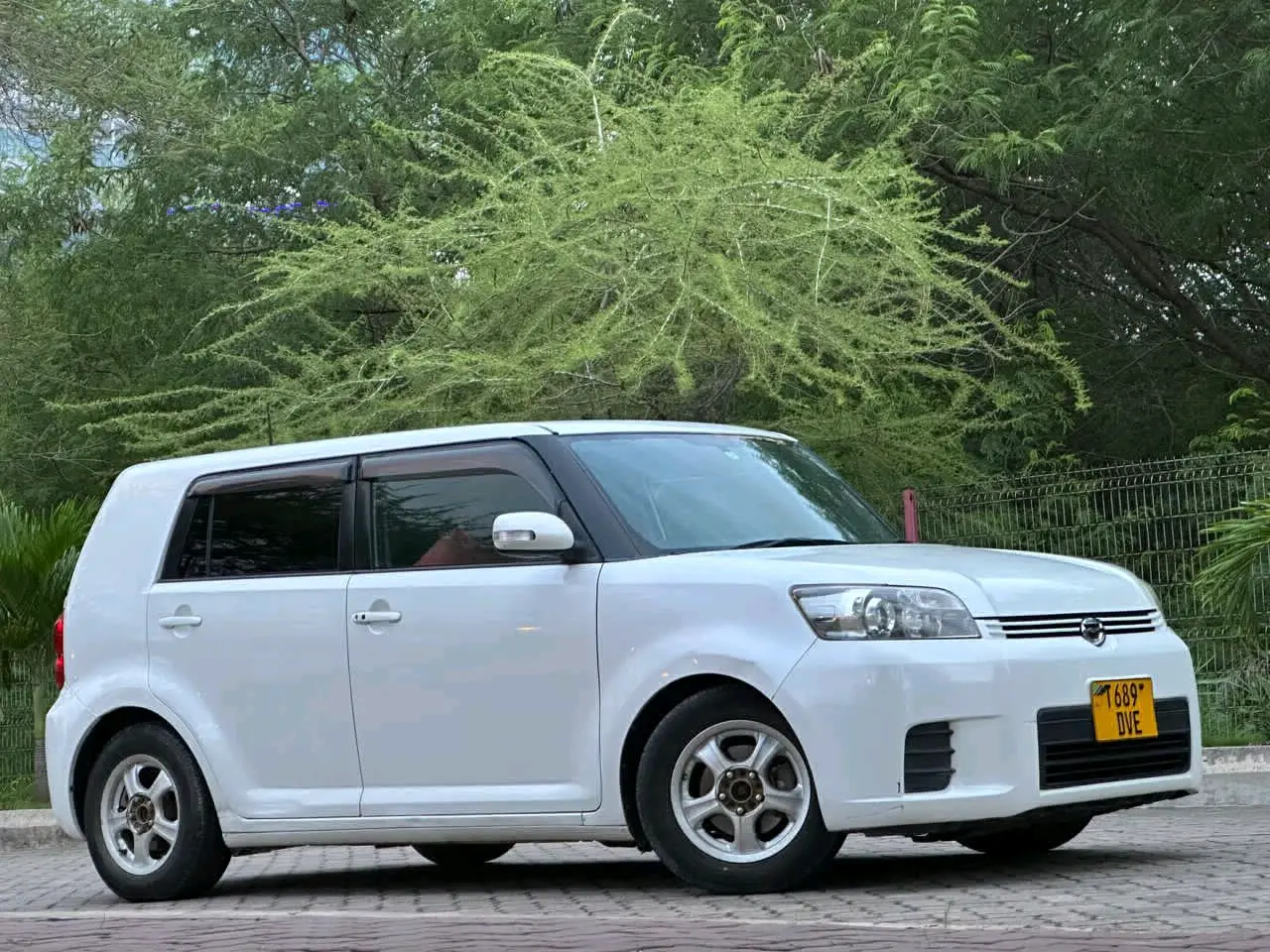 Toyota Rumion 2009 (DVE) thumbnail 3