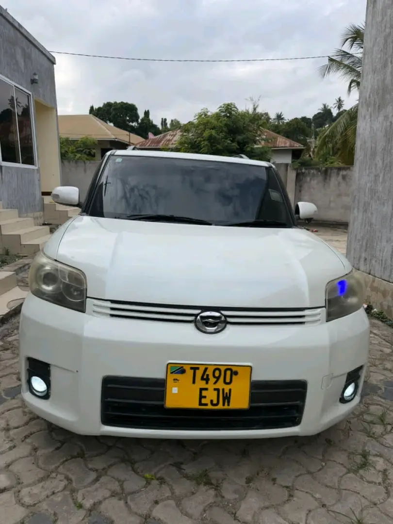 Toyota Rumion 2008, White, 1.5L Engine