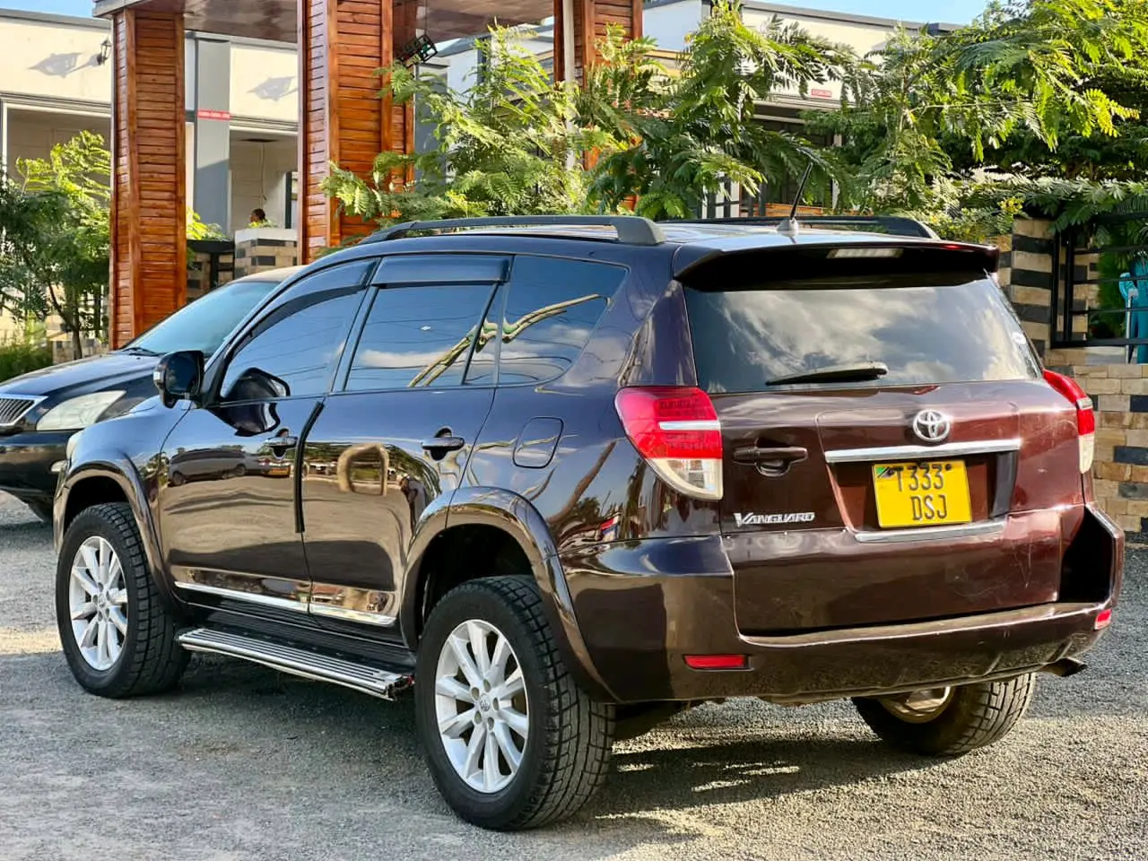 Toyota Vanguard 2011 (DSJ) thumbnail 6