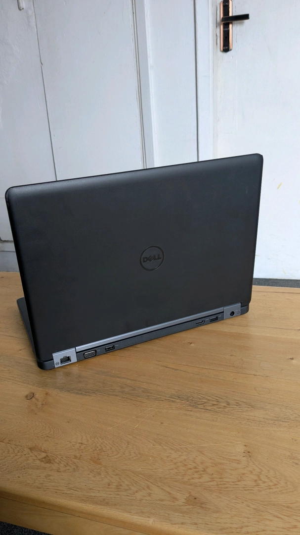 Dell Latitude Laptop Core i5 (8GB RAM, 320GB HDD) thumbnail 4
