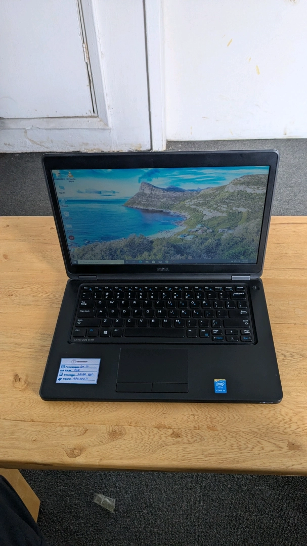 Dell Latitude Laptop Core i5 (8GB RAM, 320GB HDD) thumbnail 5