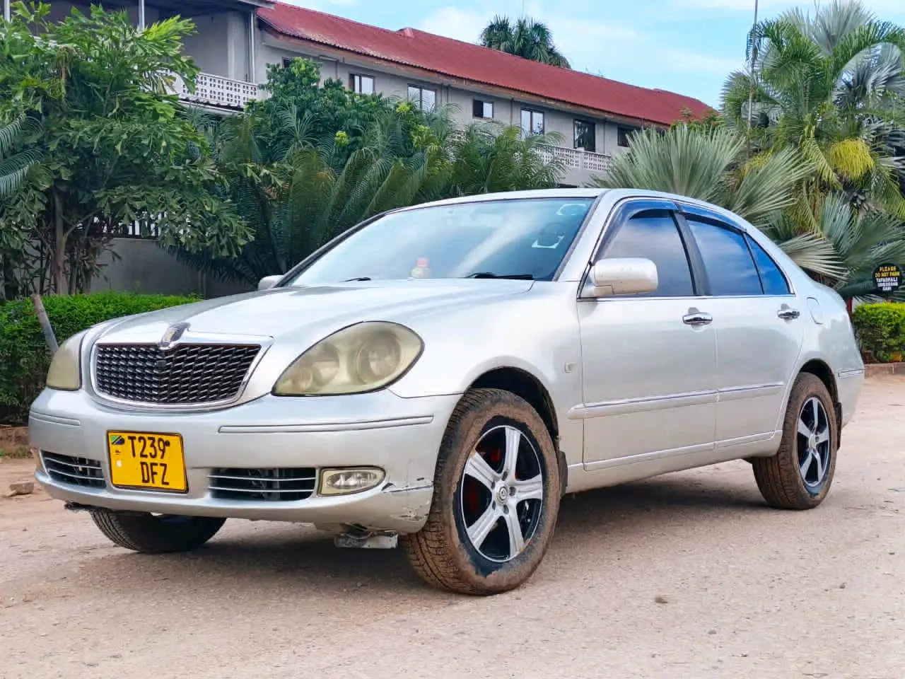 Toyota Brevis Sedan Silver 2490cc thumbnail 2