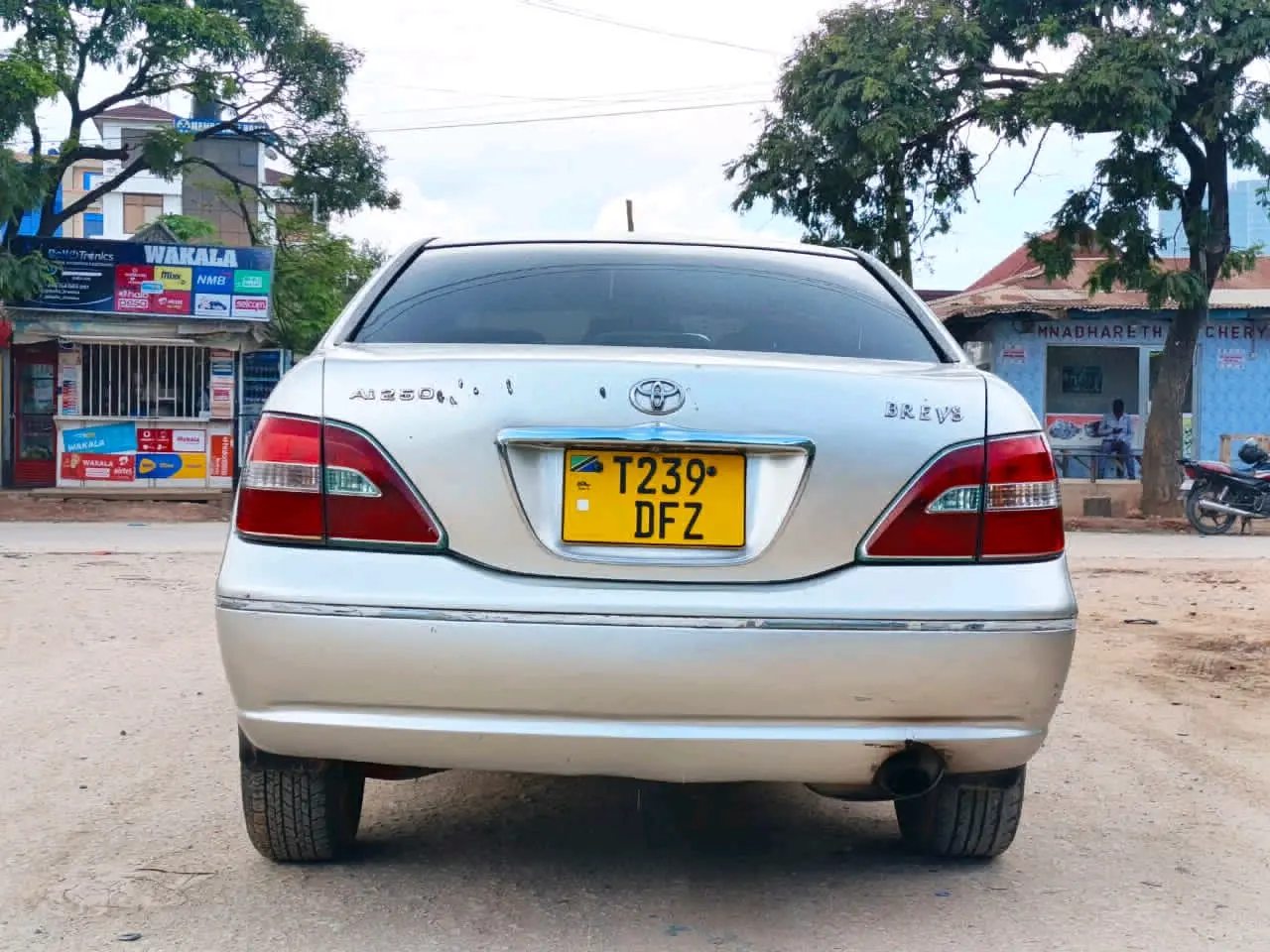 Toyota Brevis Sedan Silver 2490cc thumbnail 4
