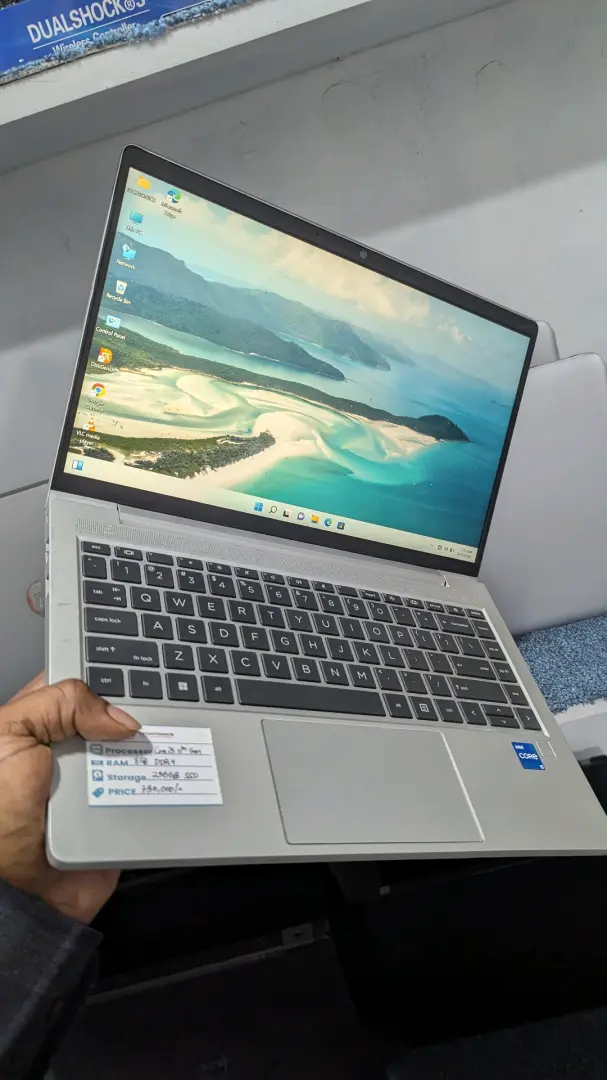 HP ProBook 440 G8 (11th Gen, 8GB, 256GB SSD) thumbnail 3